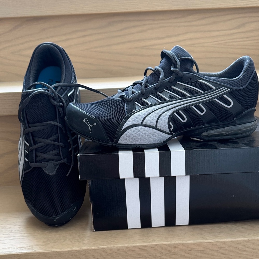 NWT Puma Dual-Tone Men's Performance Sneakers - size 10